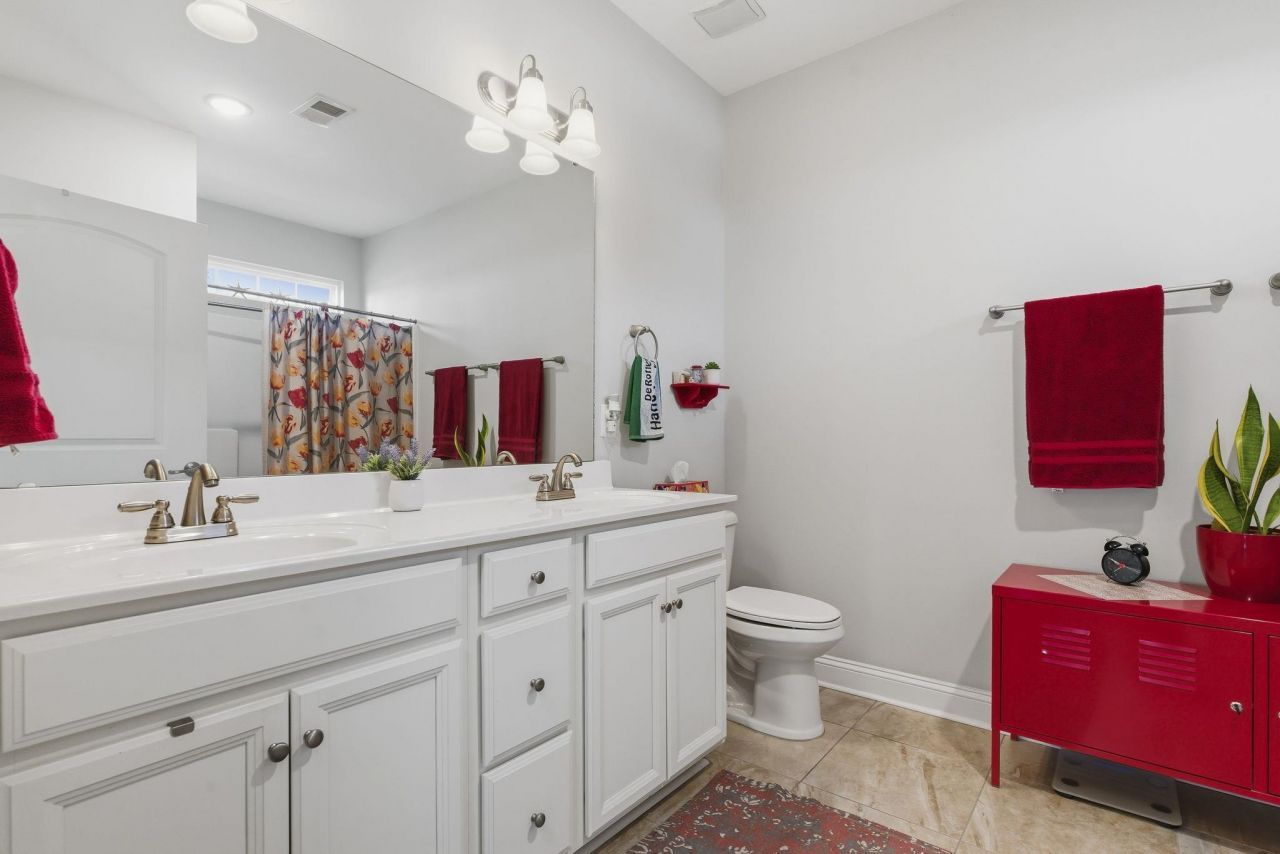 231 Je Edward Dr. Photo 20