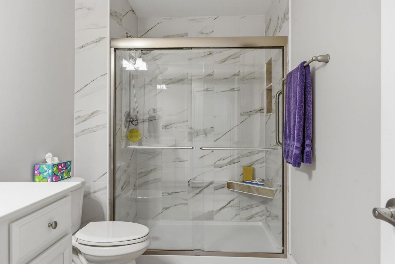 231 Je Edward Dr. Photo 24