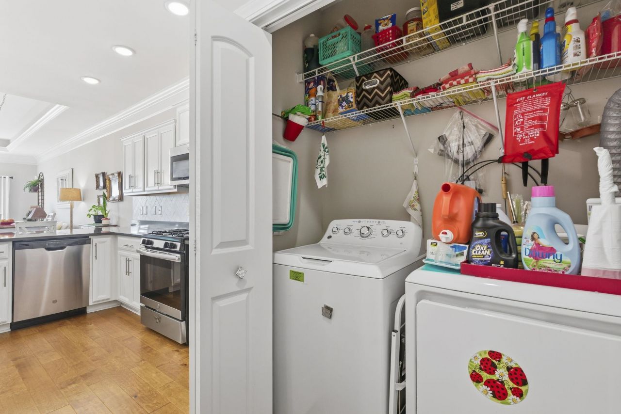 231 Je Edward Dr. Photo 29