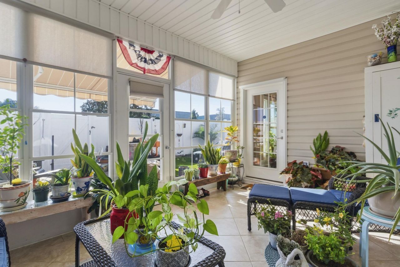 231 Je Edward Dr. Photo 32