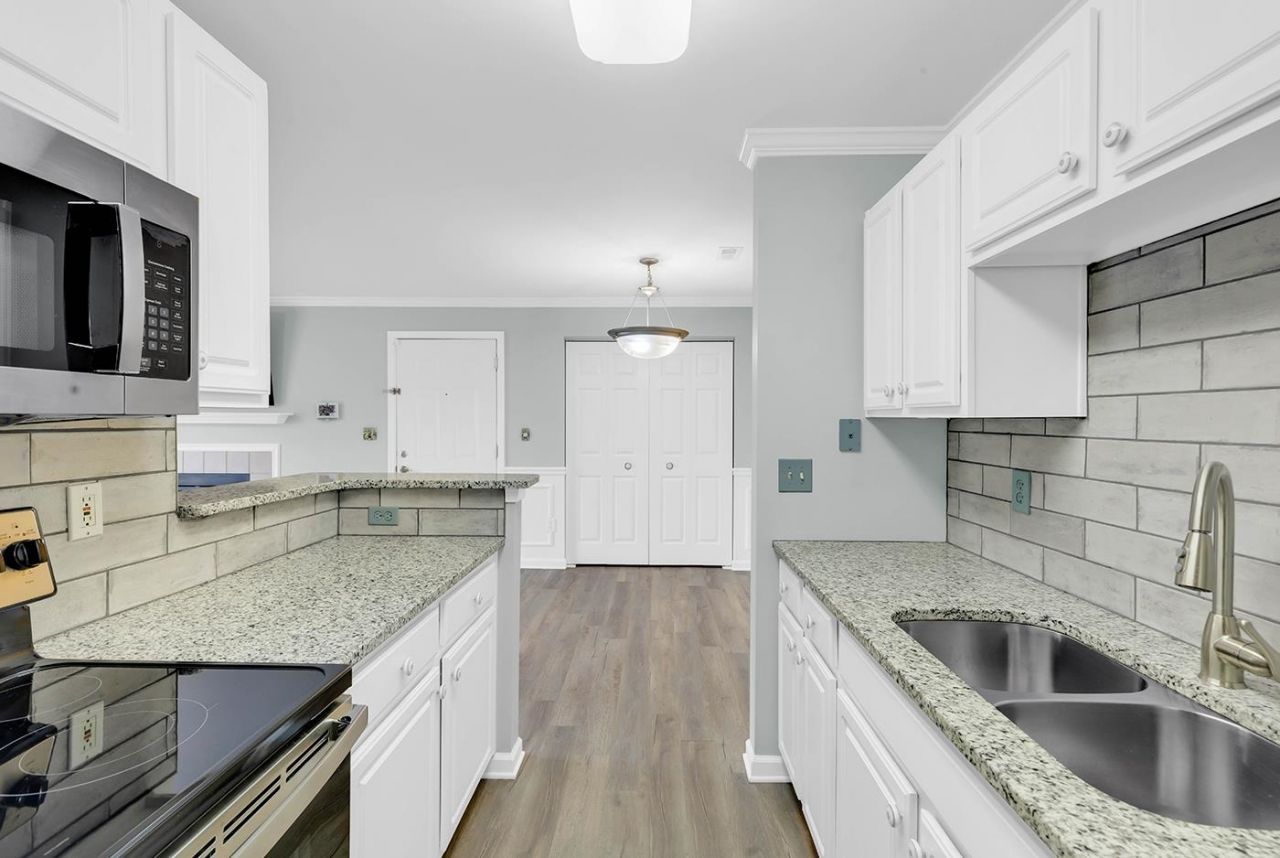 3735 Block House Way  Photo 13