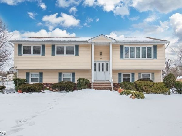 15 Alba Pl, Parsippany-Troy Hills, NJ 07054