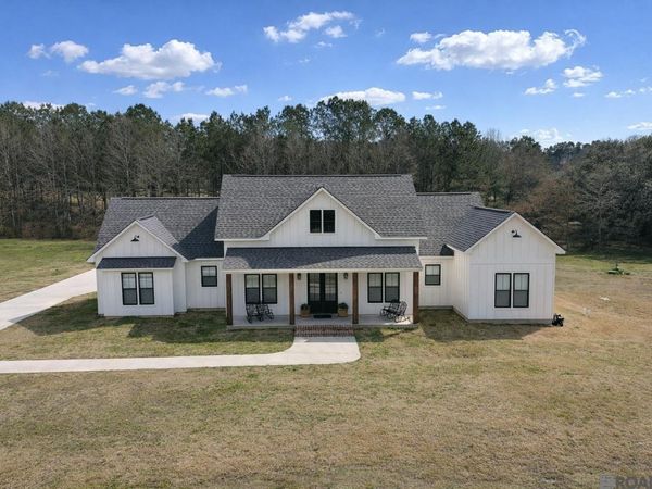 12016 Cane Dr, St Francisville, LA 70775