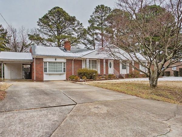 123 Laura Lane, Yorktown, VA 23692