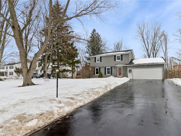 17 Sand Pebble Drive, Rochester, NY 14624