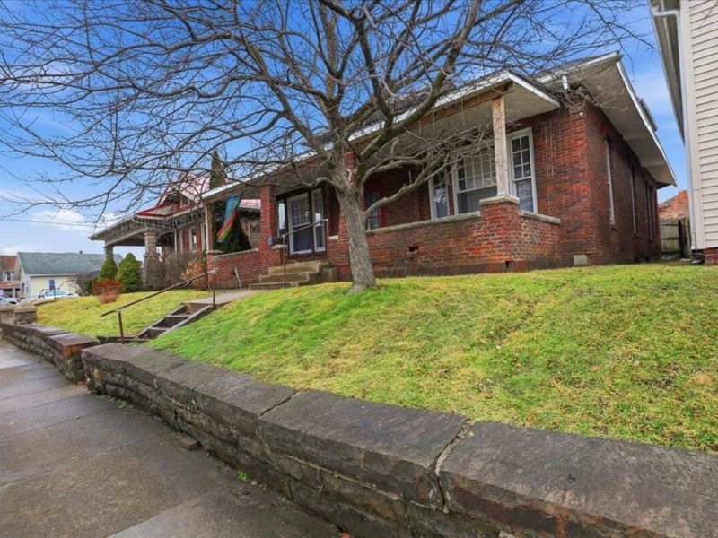 627 Columbus Avenue , Washington Court House, OH 43160 Photo 4