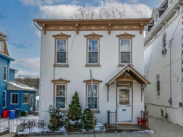 40 W WYOMISSING AVENUE, MOHNTON, PA 19540