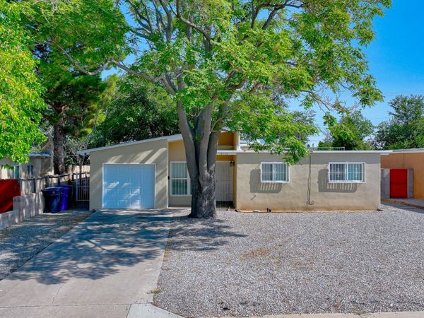 3713 Palo Duro Avenue NE, Albuquerque, NM 87110