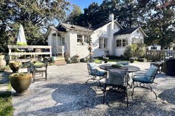 1150 Pleasant Pines Street photo 4