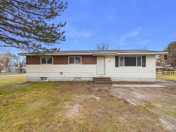 1911 R St, Heyburn, ID 83336