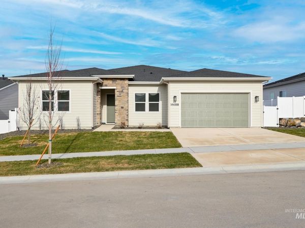 1220 W Grassland St, Middleton, ID 83644