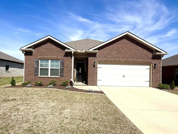 22584 Regent Drive, Athens, AL 35613