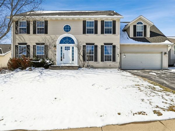 1870 Sugaridge Drive, Marion, IA 52302