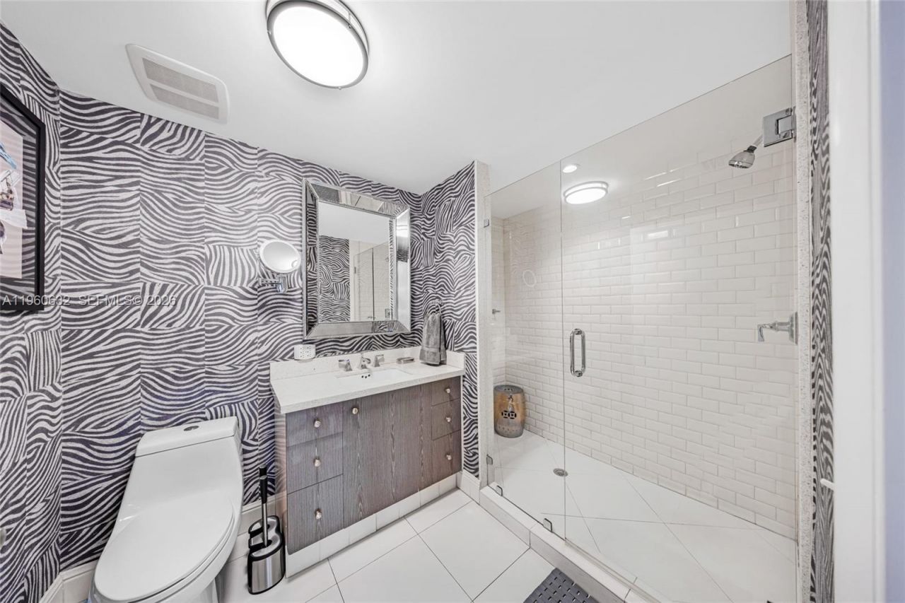 1250 Ocean Dr, Unit 2K, Miami Beach, FL 33139 Photo