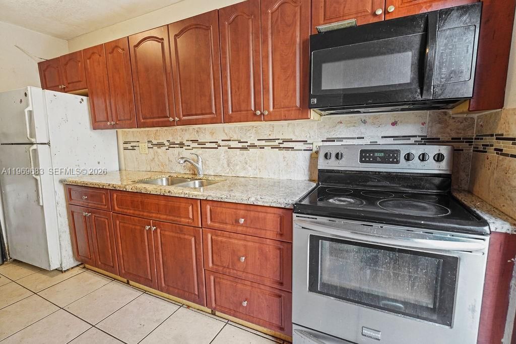 2424 NW 52nd Ave, Unit 2424, Lauderhill, FL 33313 Photo