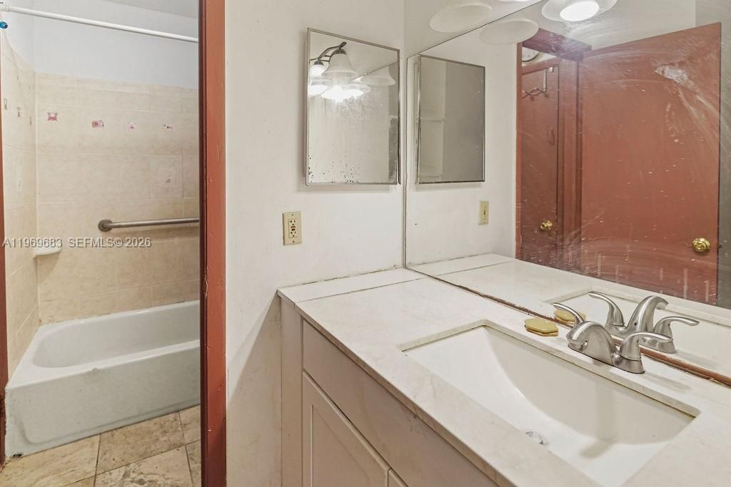 2424 NW 52nd Ave, Unit 2424, Lauderhill, FL 33313 Photo