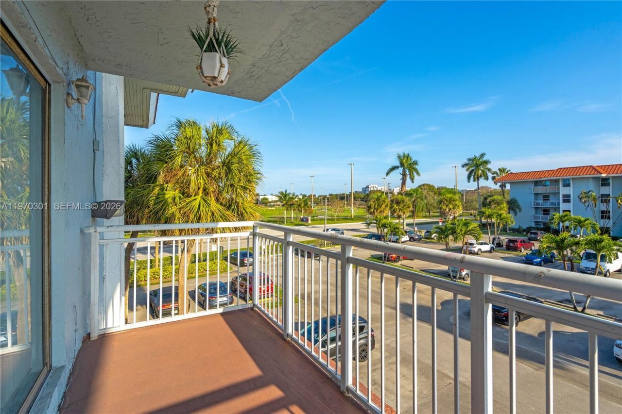 455 S Pine Island Rd , Unit 303C, Plantation, FL 33324 Photo