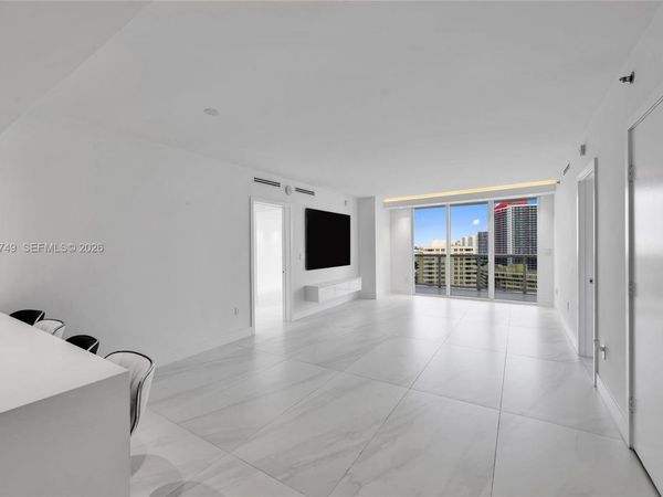 1850 S Ocean Dr, Unit 1808, Hallandale Beach, FL 33009