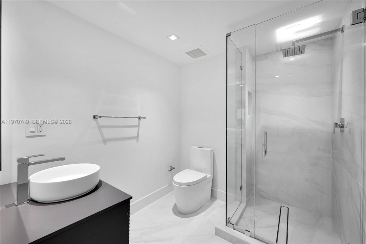 1850 S Ocean Dr, Unit 1808, Hallandale Beach, FL 33009 Photo