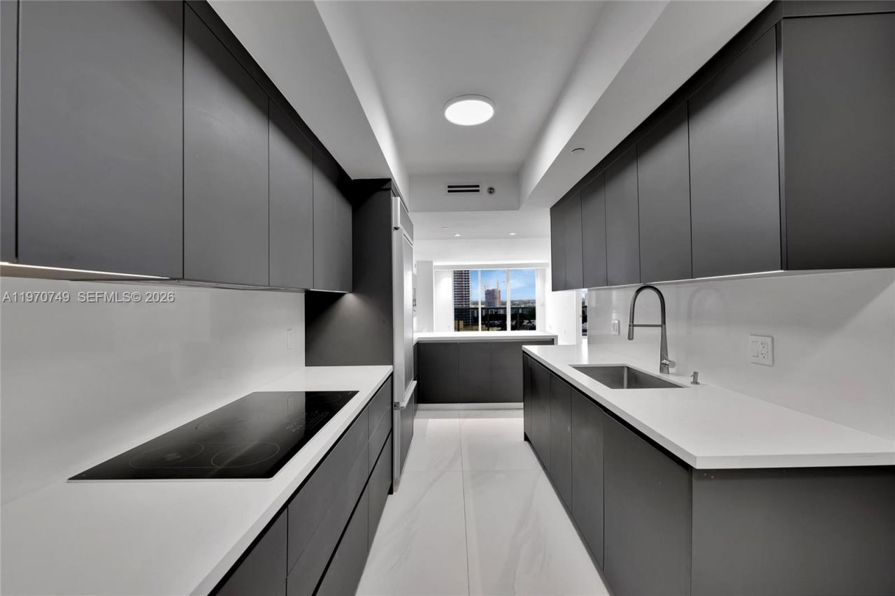 1850 S Ocean Dr, Unit 1808, Hallandale Beach, FL 33009 Photo