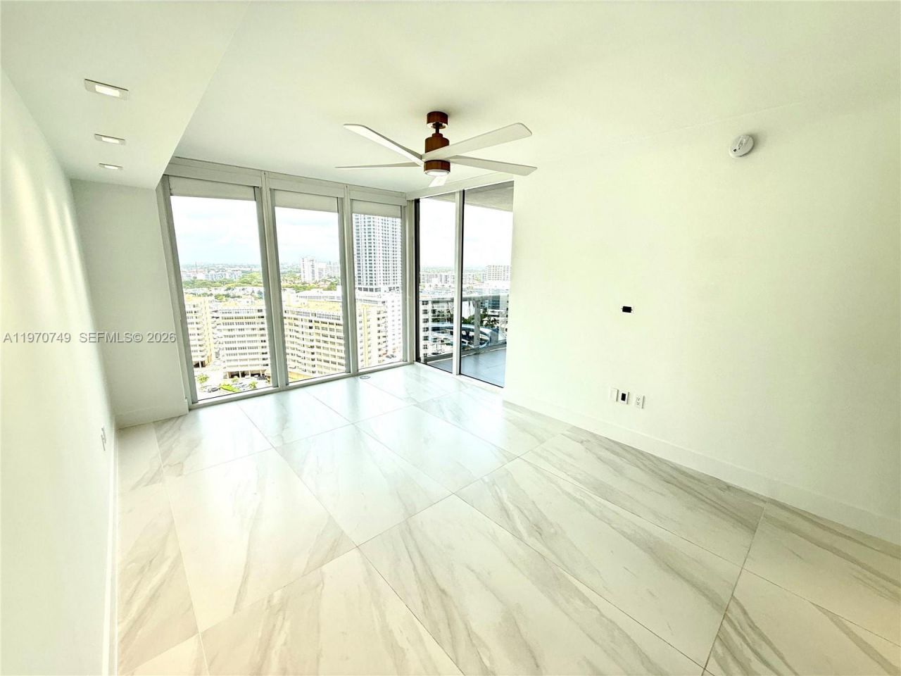 1850 S Ocean Dr , Unit 1808, Hallandale Beach, FL 33009 Photo