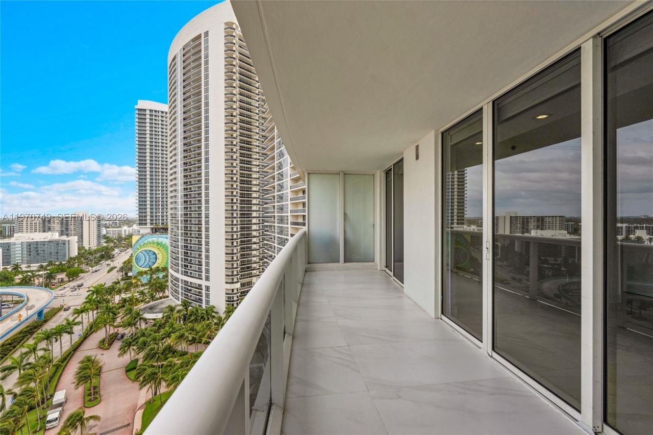 1850 S Ocean Dr, Unit 1808, Hallandale Beach, FL 33009 Photo