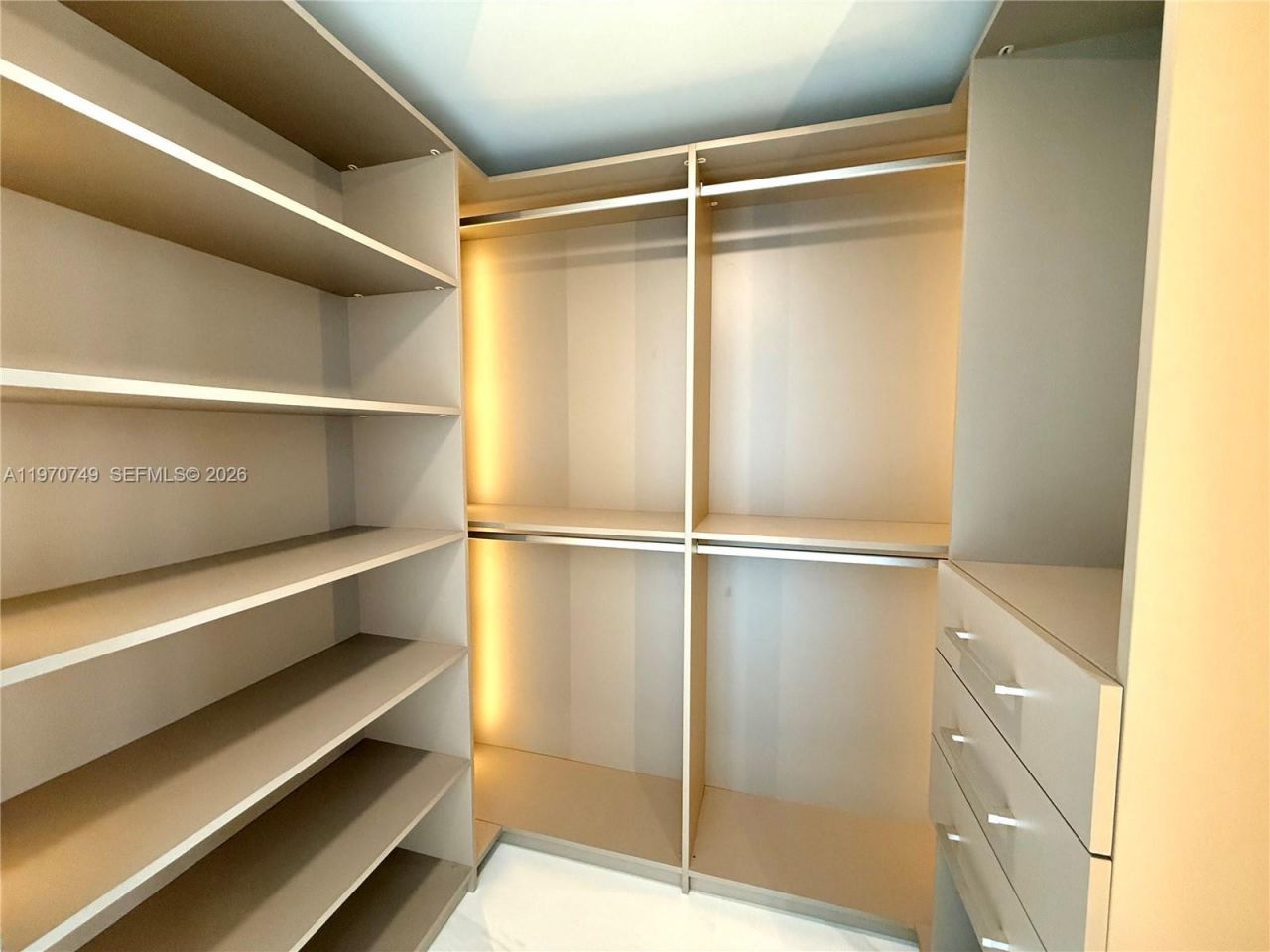 1850 S Ocean Dr , Unit 1808, Hallandale Beach, FL 33009 Photo