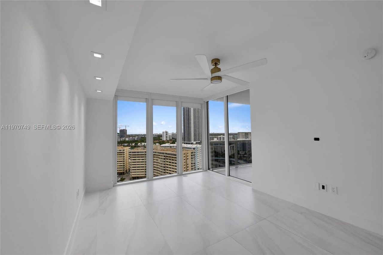 1850 S Ocean Dr, Unit 1808, Hallandale Beach, FL 33009 Photo