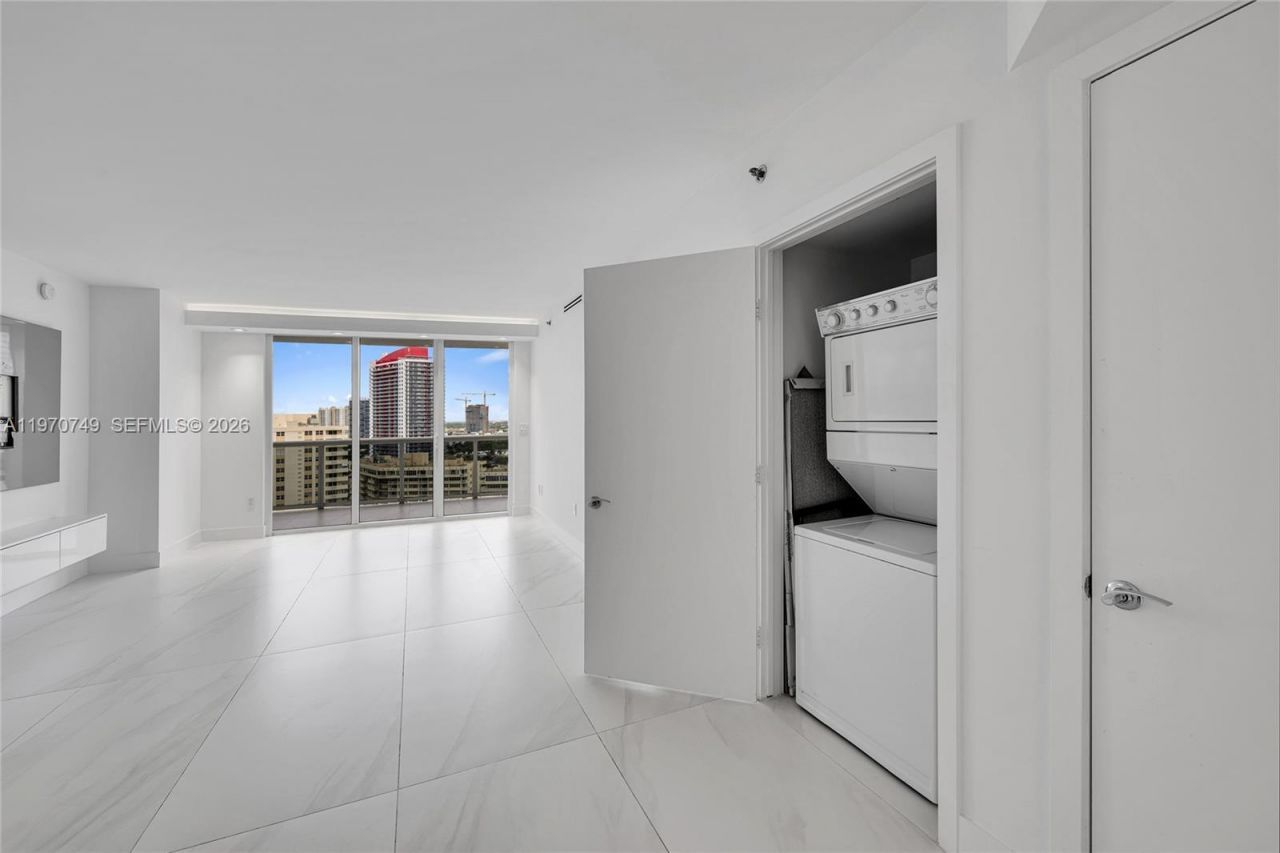1850 S Ocean Dr, Unit 1808, Hallandale Beach, FL 33009 Photo