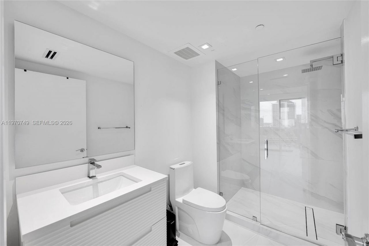 1850 S Ocean Dr, Unit 1808, Hallandale Beach, FL 33009 Photo