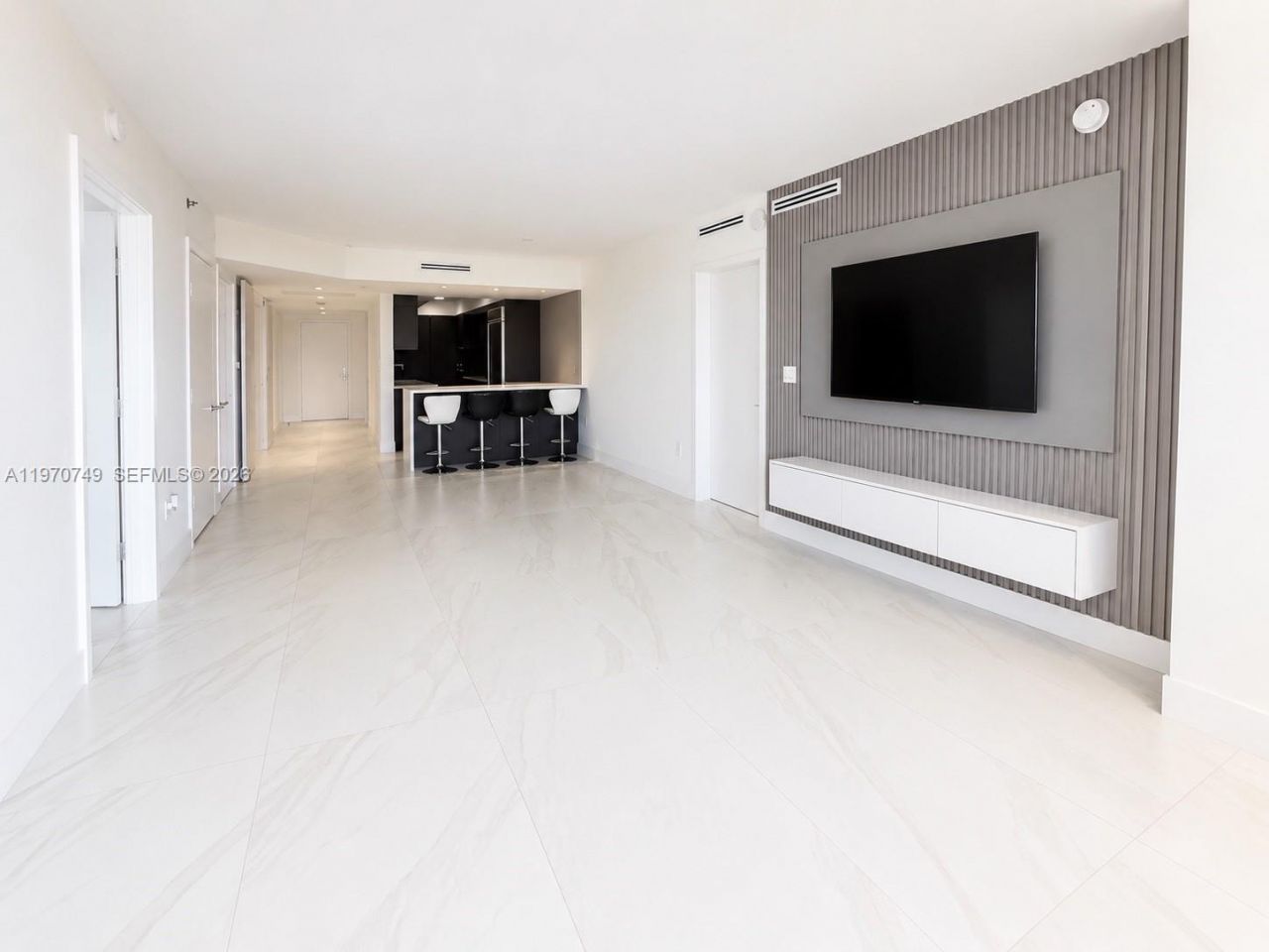 1850 S Ocean Dr, Unit 1808, Hallandale Beach, FL 33009 Photo