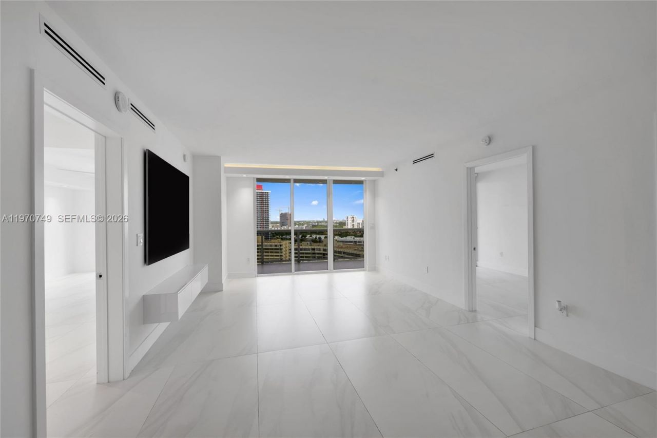 1850 S Ocean Dr, Unit 1808, Hallandale Beach, FL 33009 Photo