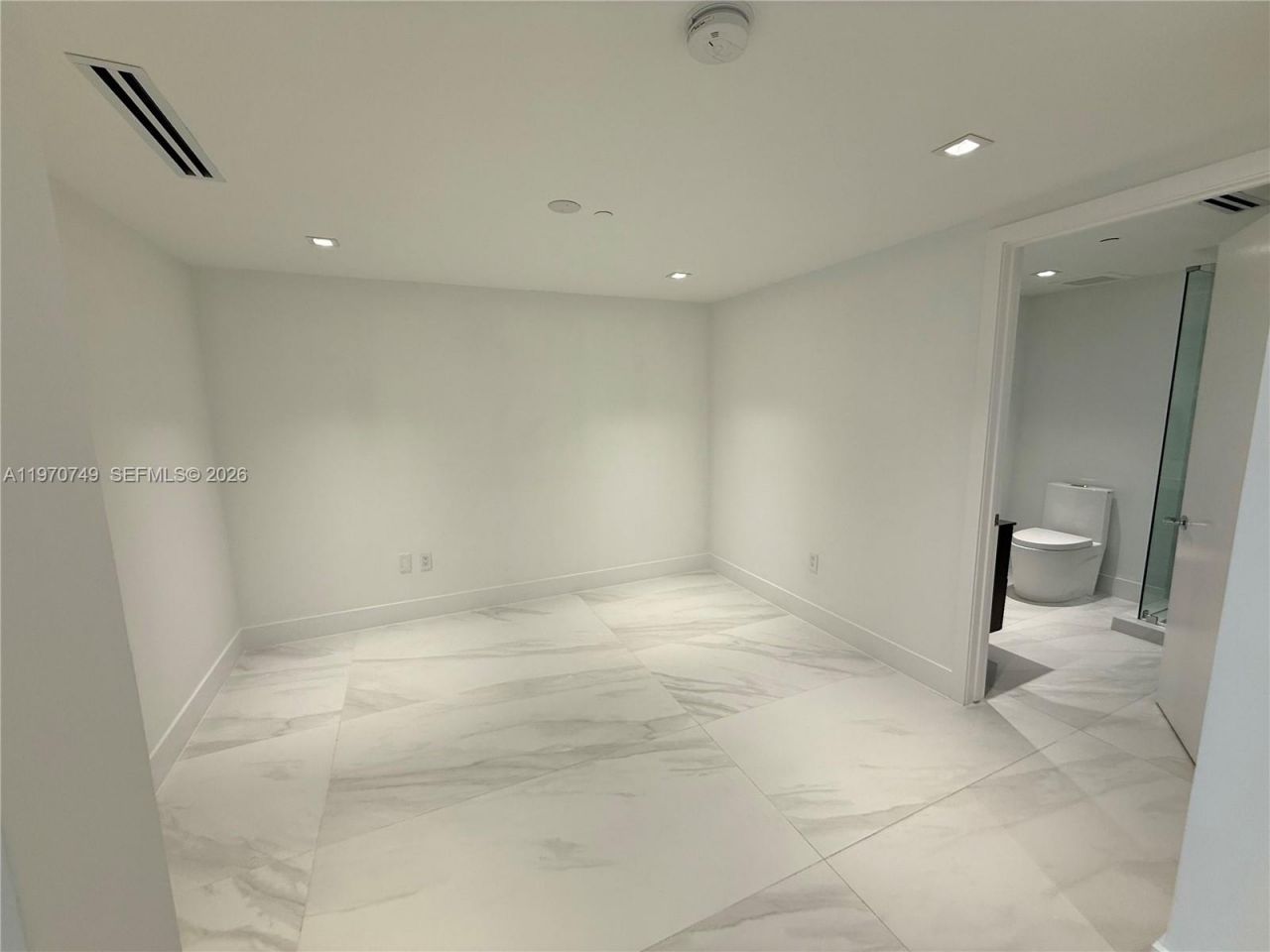 1850 S Ocean Dr , Unit 1808, Hallandale Beach, FL 33009 Photo