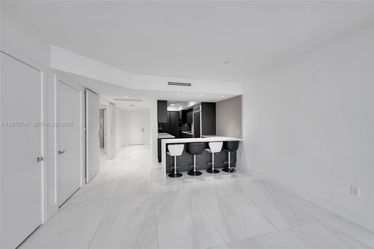 1850 S Ocean Dr, Unit 1808, Hallandale Beach, FL 33009 Photo