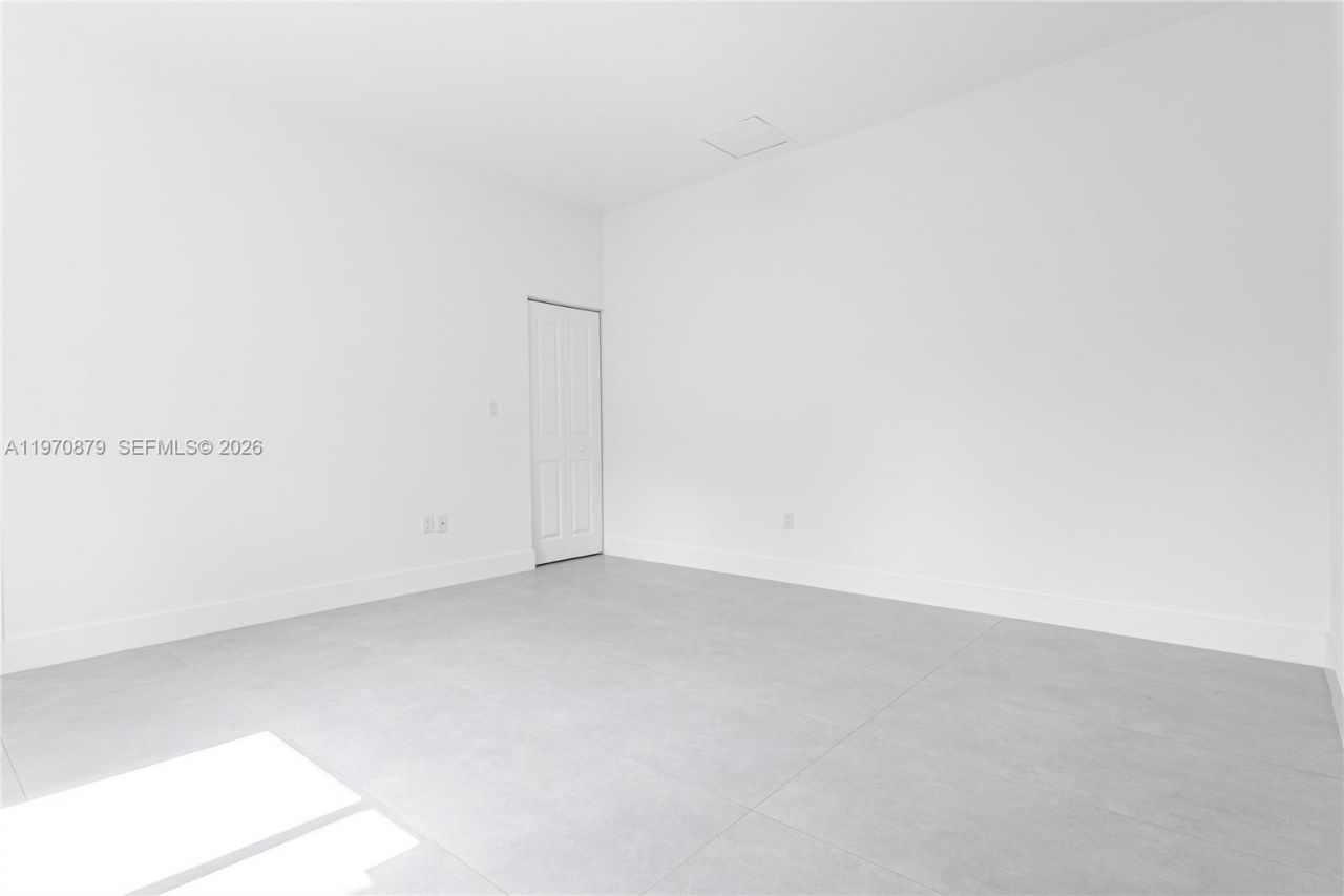 1494 NE 117th St, Miami, FL 33161 Photo