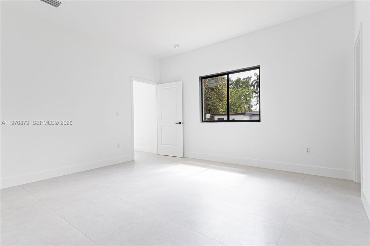 1494 NE 117th St , Miami, FL 33161 Photo