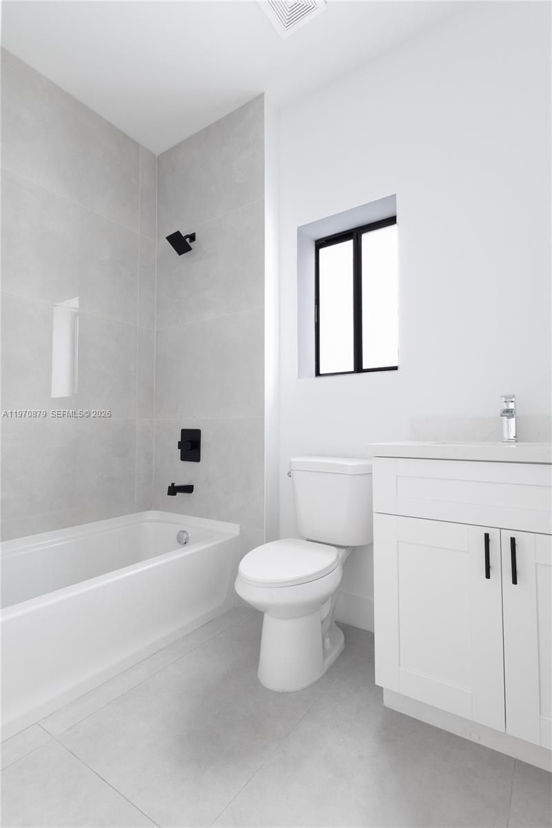 1494 NE 117th St , Miami, FL 33161 Photo