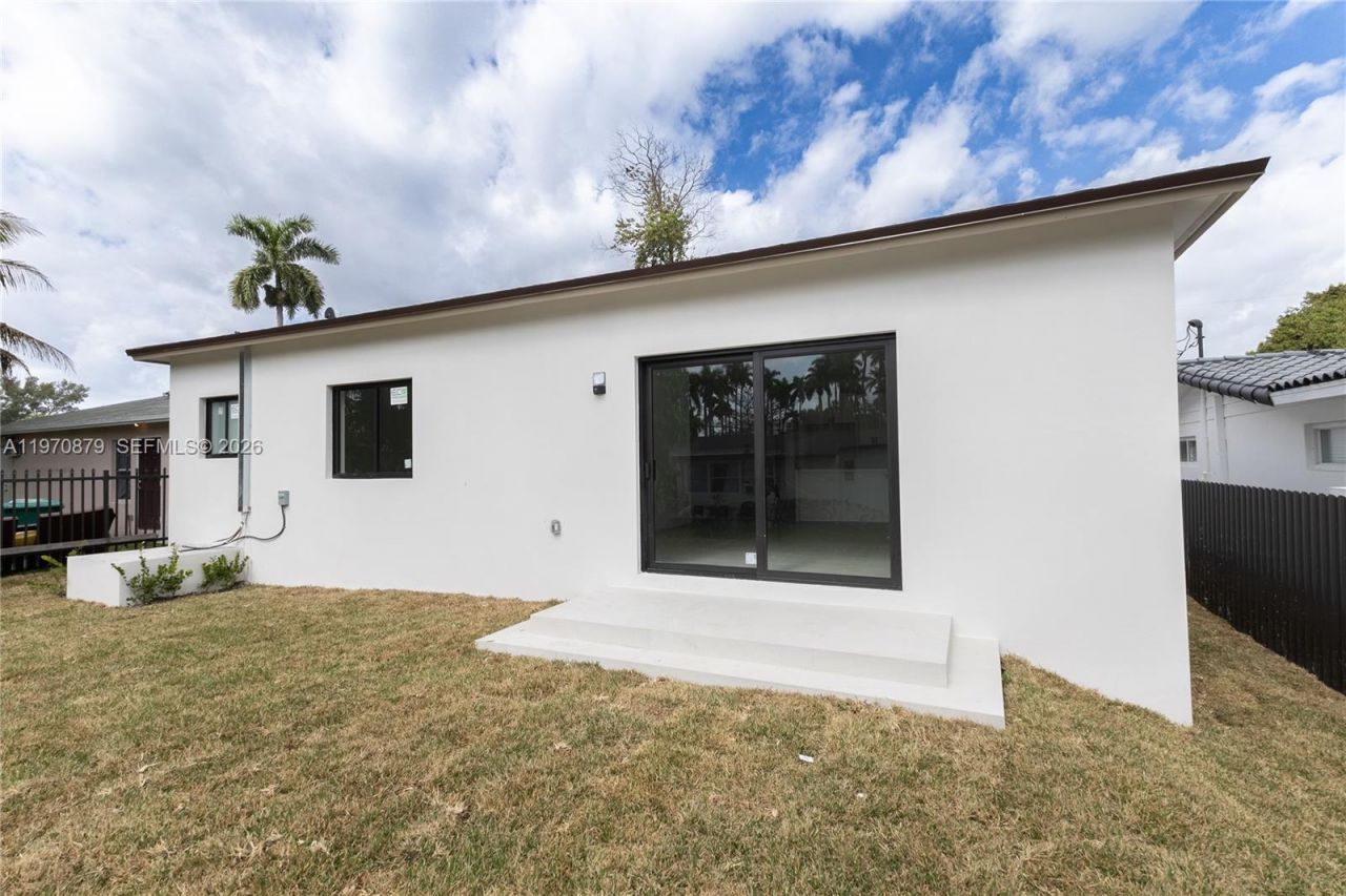 1494 NE 117th St , Miami, FL 33161 Photo