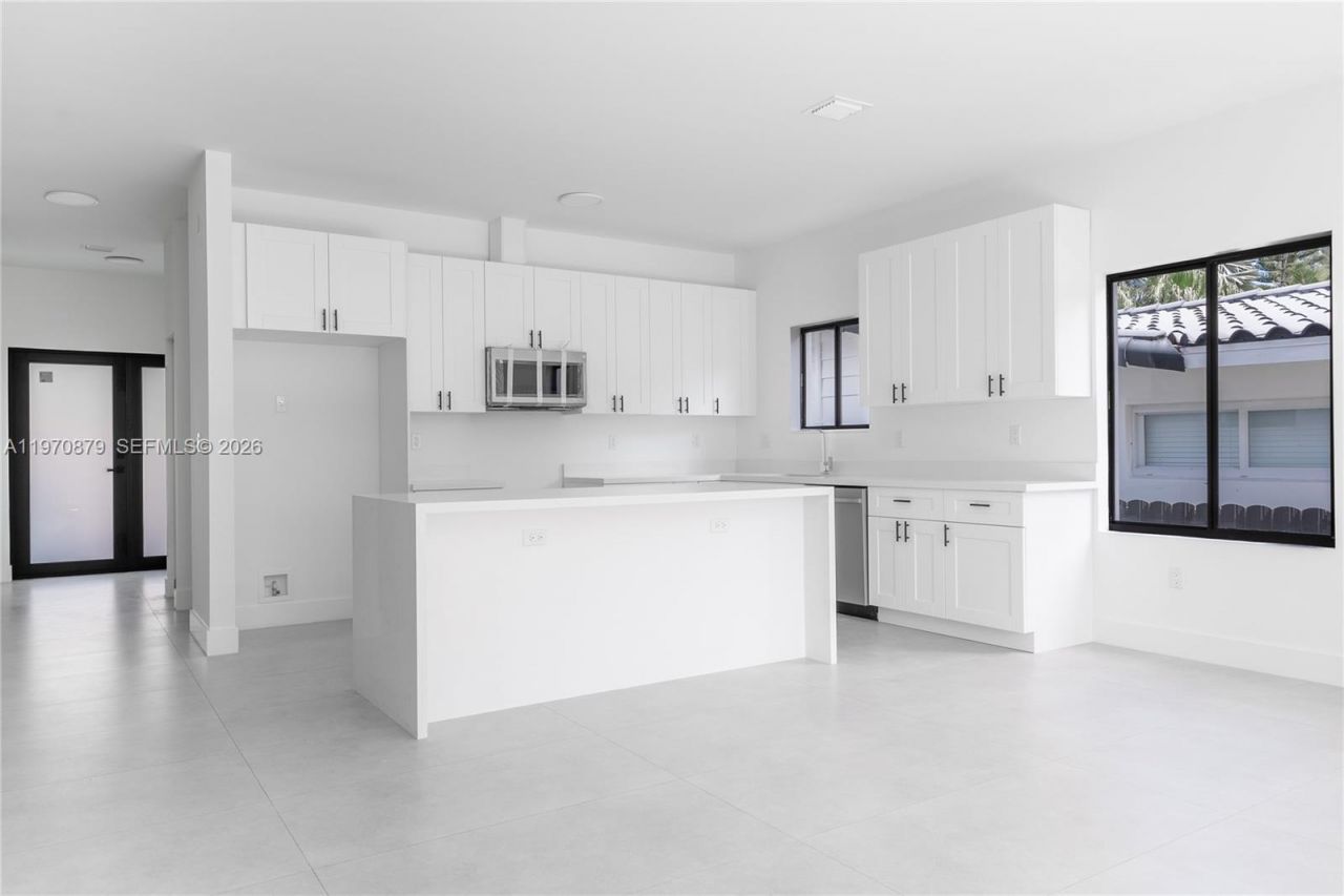 1494 NE 117th St , Miami, FL 33161 Photo