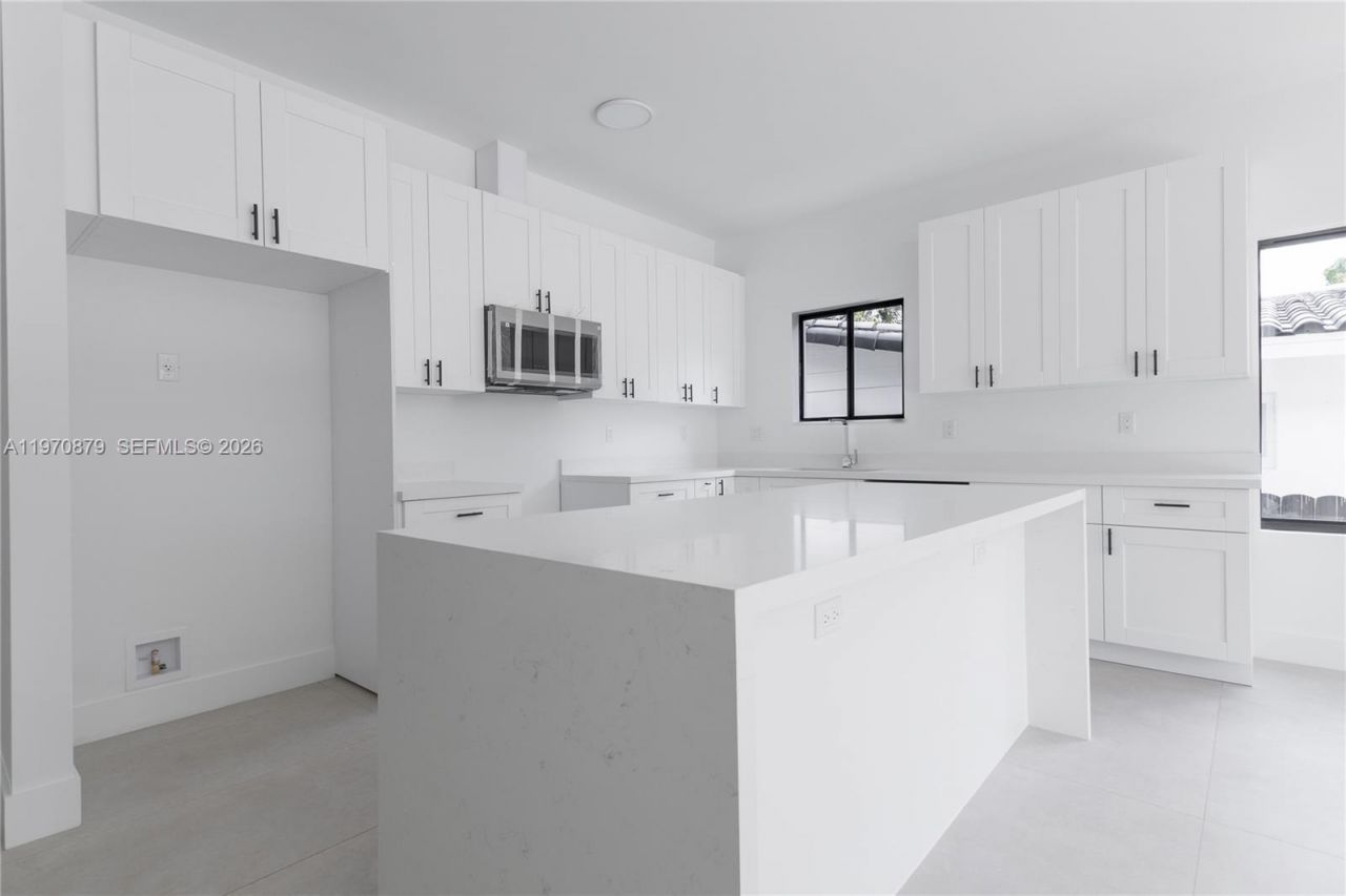 1494 NE 117th St , Miami, FL 33161 Photo