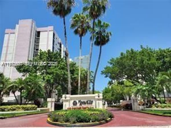 17021 N Bay Rd, Unit 126, Sunny Isles Beach, FL 33160