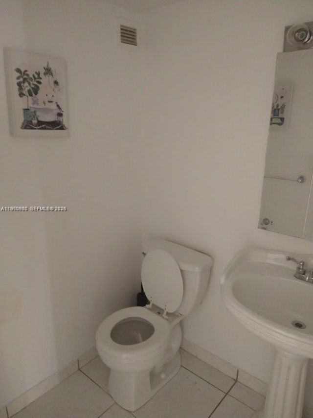 17021 N Bay Rd, Unit 126, Sunny Isles Beach, FL 33160 Photo