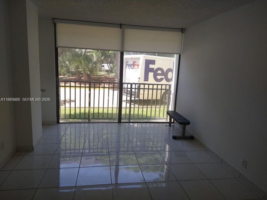 17021 N Bay Rd, Unit 126, Sunny Isles Beach, FL 33160 Photo