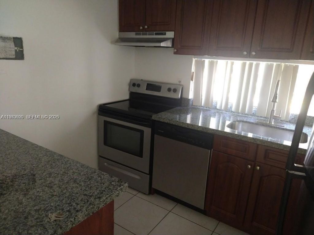 17021 N Bay Rd, Unit 126, Sunny Isles Beach, FL 33160 Photo