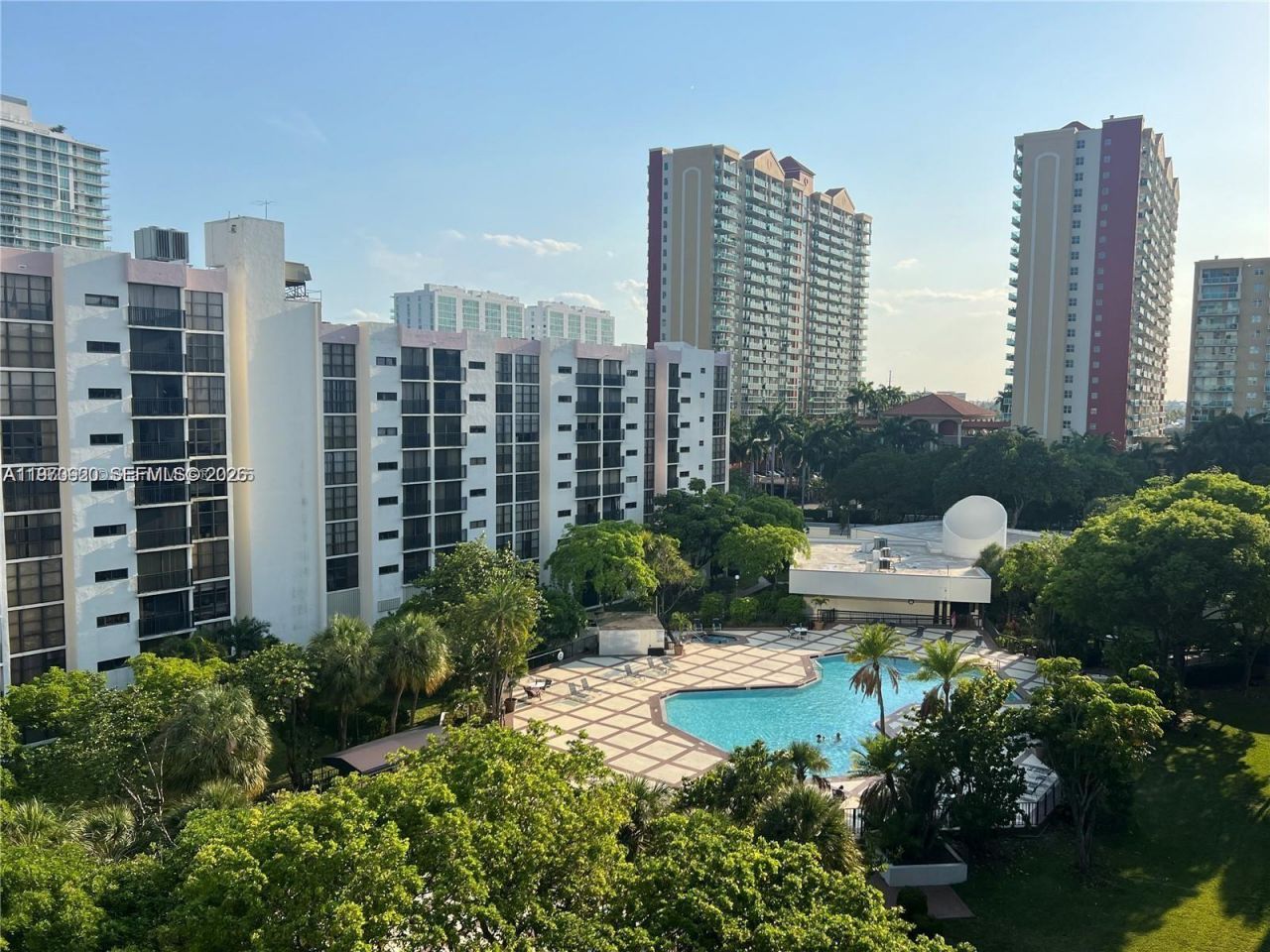 17021 N Bay Rd, Unit 126, Sunny Isles Beach, FL 33160 Photo