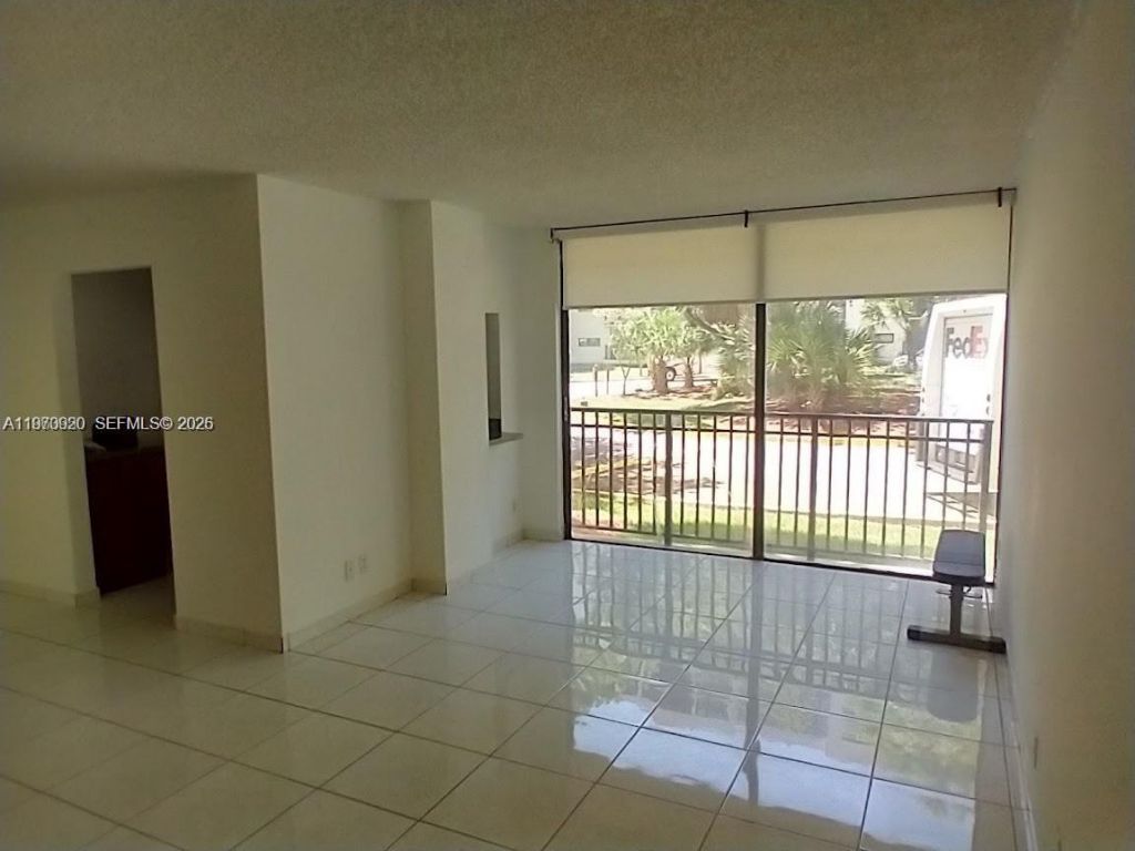 17021 N Bay Rd, Unit 126, Sunny Isles Beach, FL 33160 Photo