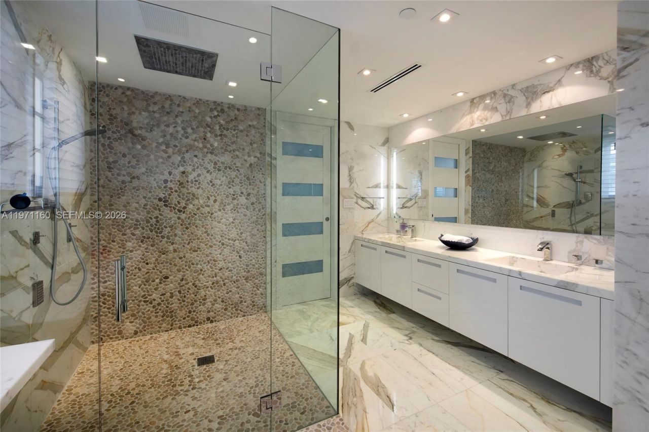 7938 Fisher Island Dr, Unit 7938-D, Miami Beach, FL 33109 Photo