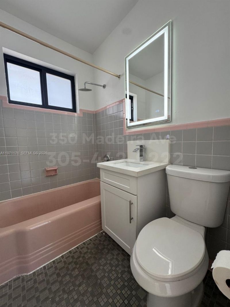 350 Madeira Ave, Unit 4, Coral Gables, FL 33134 Photo