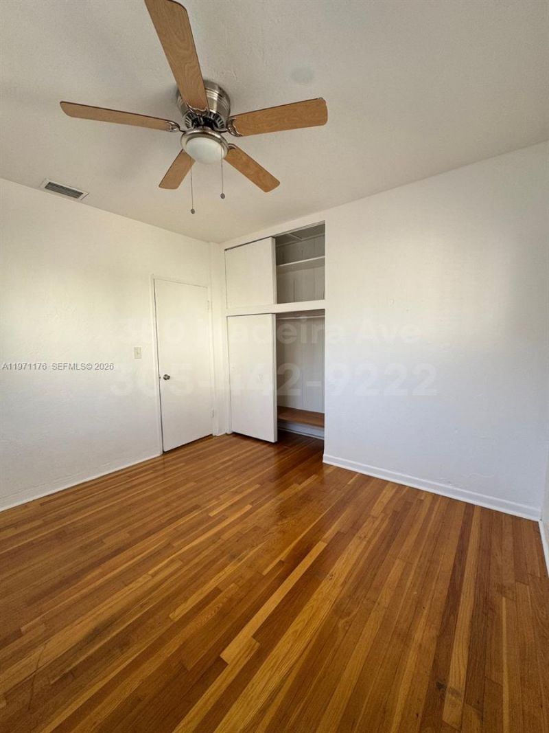 350 Madeira Ave, Unit 4, Coral Gables, FL 33134 Photo