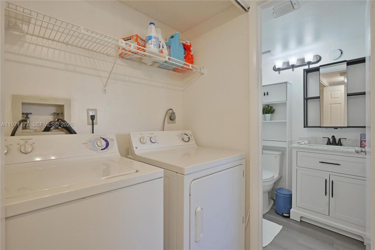 7531 NW 79th Ave , Unit 205, Tamarac, FL 33321 Photo